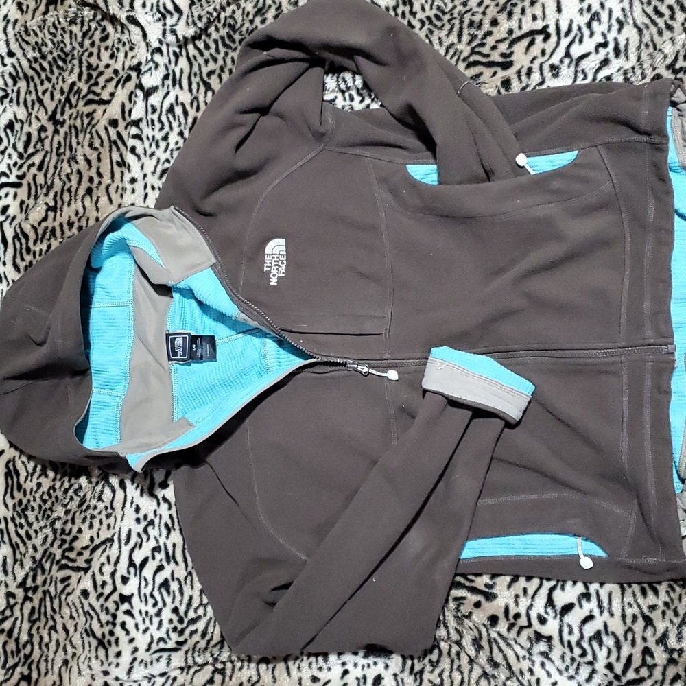 North face Zipped jacket with hood.